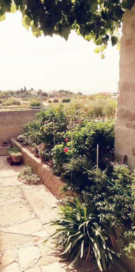 Holiday Home Burba Komiža Εξωτερικό φωτογραφία