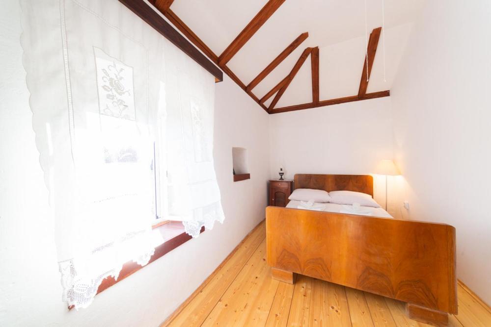Holiday Home Burba Komiža Εξωτερικό φωτογραφία