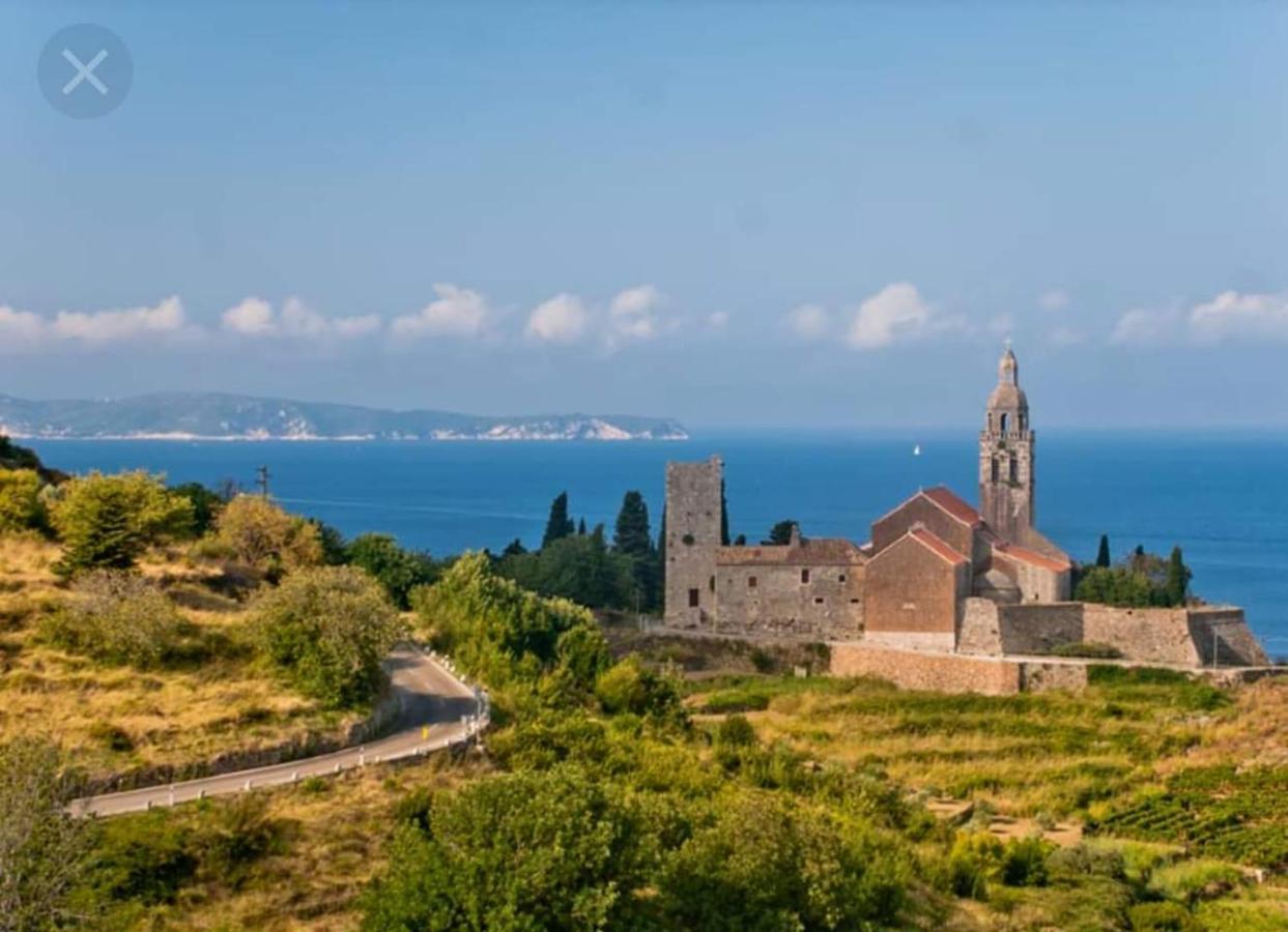 Holiday Home Burba Komiža Εξωτερικό φωτογραφία