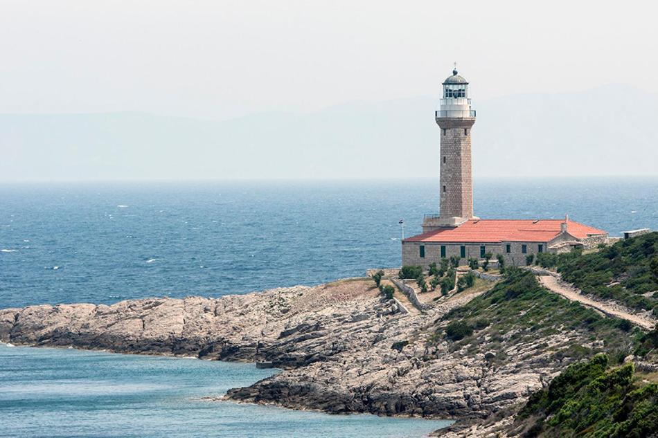 Holiday Home Burba Komiža Εξωτερικό φωτογραφία